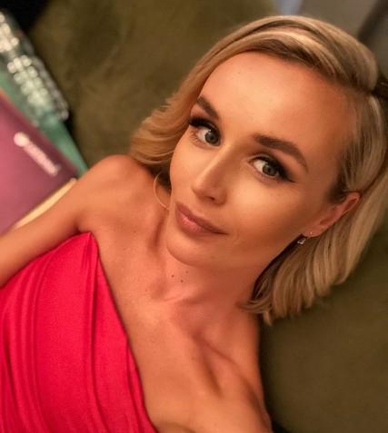 Полину Гагарину запечатлели с новым избранником