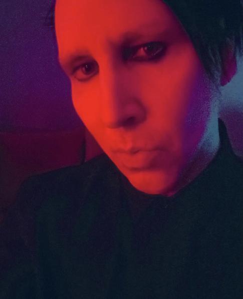 Звезда сериала «Игра престолов» обвинила Мэрилина Мэнсона в насилии