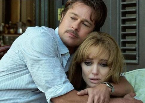 Джоли хочет доказать в суде домашнее насилие Питта