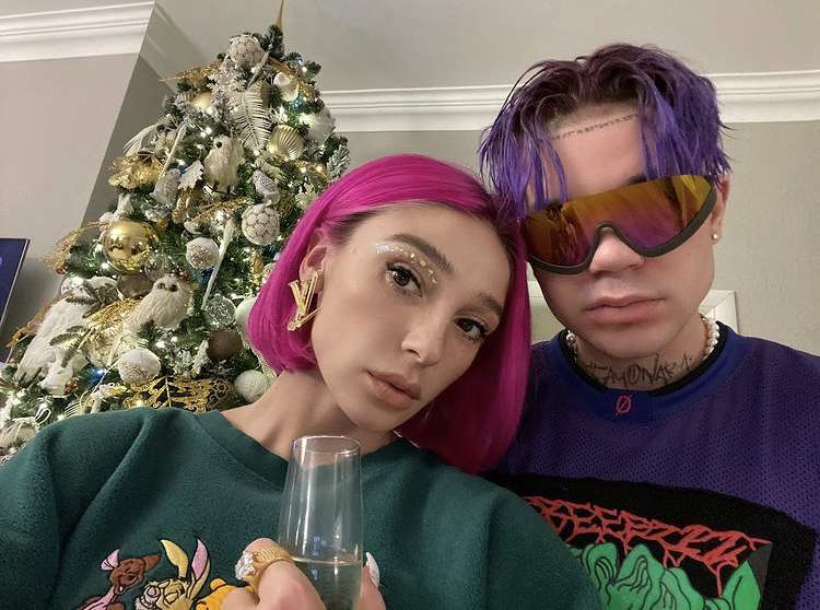 У каждого свои причуды - кто коллекционирует кукол, а кто одежду