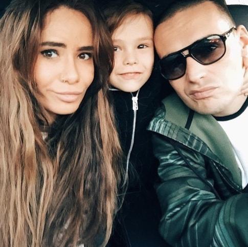 Измена не повод: популярные женщины, которые простили любимым предательство