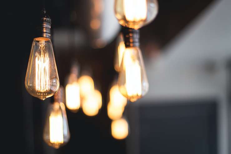 Дешевые светодиодные лампы будут издавать жужжащий звук, давать мерцающий цвет и почти наверняка перестанут работать раньше гарантийного срока
