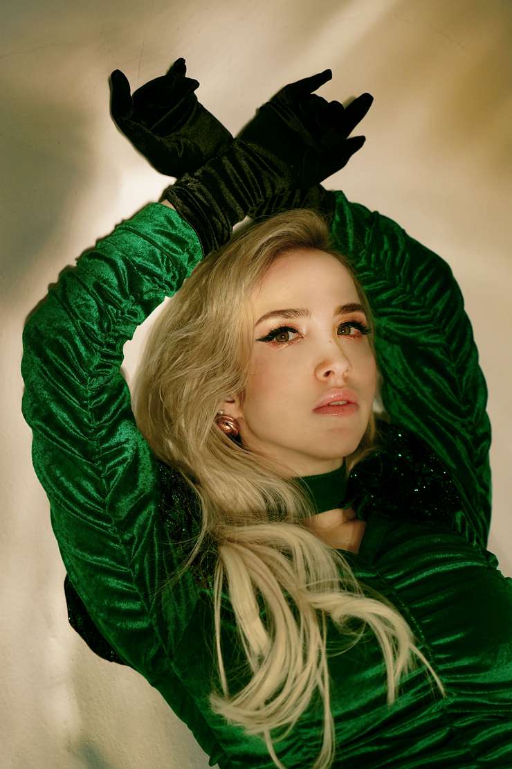 Певица Карина Певица Карина