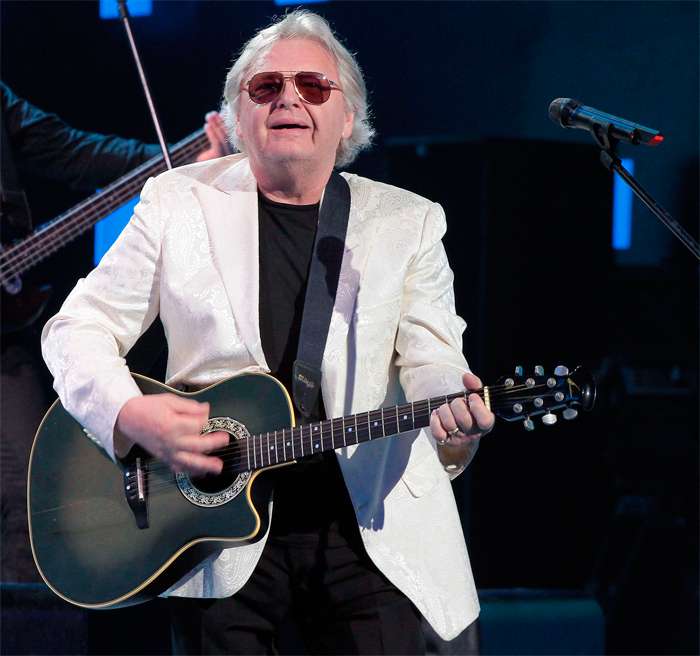 Юрий Антонов