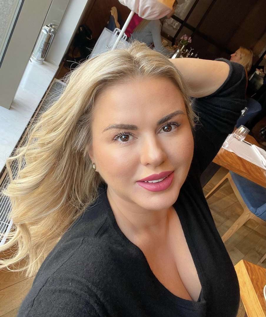 Анна Семенович