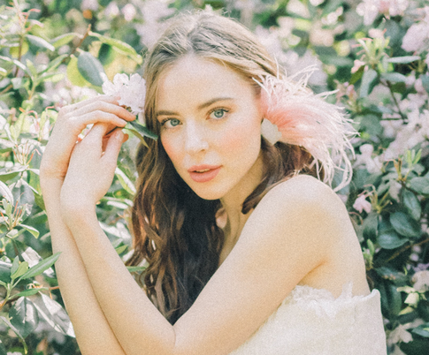 Нежность во всем: голое лицо, румянец и веснушки