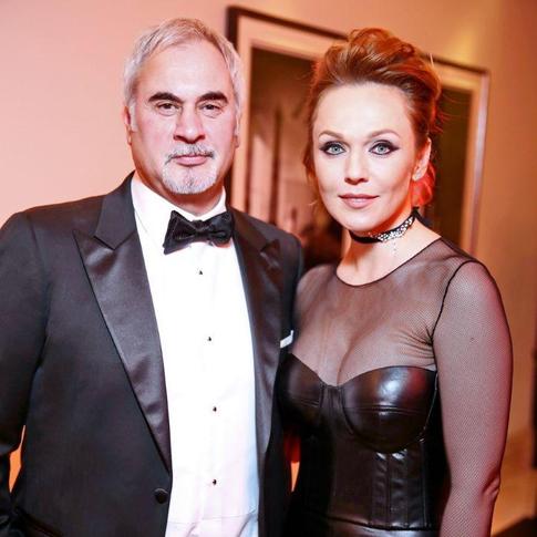 Альбина Джанабаева опубликовала первое фото новорожденной