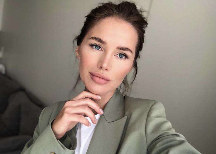 Певица Алекса