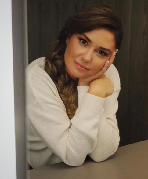 «Здороваться с ней не буду»: Агата Муцениеце впервые высказалась о романе Прилучного с Карпович