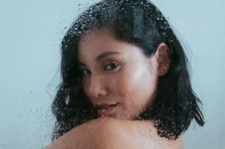 После душа нужно высушить волосы до конца