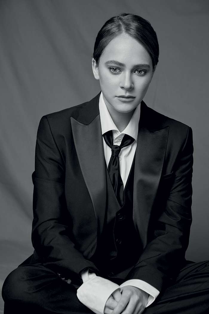 Костюм, Corneliani; рубашка и галстук, все – Van Laack