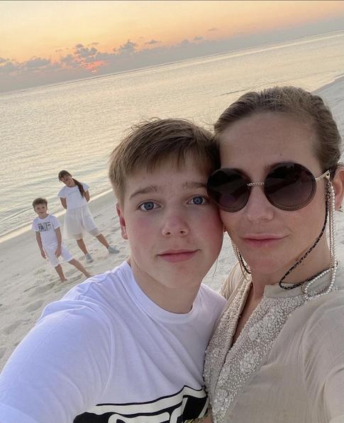 «Со своими детьми судится за деньги»: Барановская прокомменти­ровала проигранный Аршавину суд