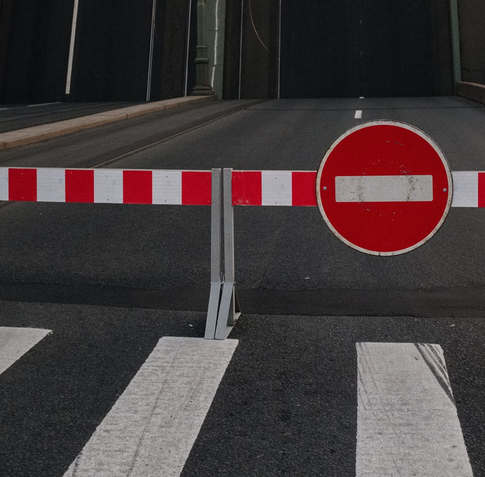 Экс-президент Эстонии предложил ввести запрет россиянам на посещение стран Евросоюза