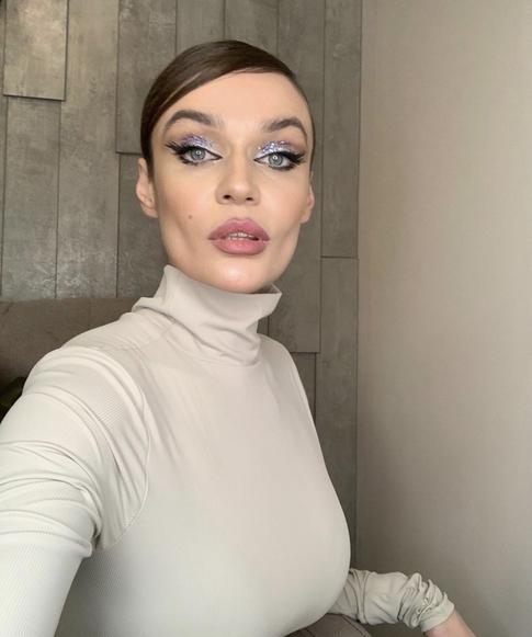 Алена Водонаева попала в реанимацию с микроинсультом