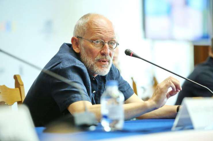 АЛЕКСАНДР ГОРДОН