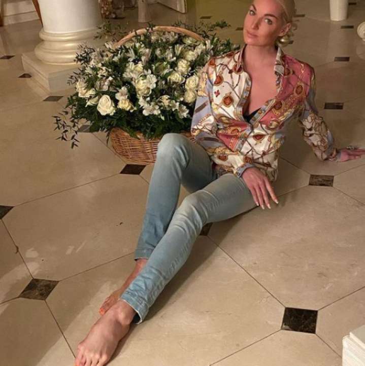 Анастасия Волочкова успешно продает квартиры