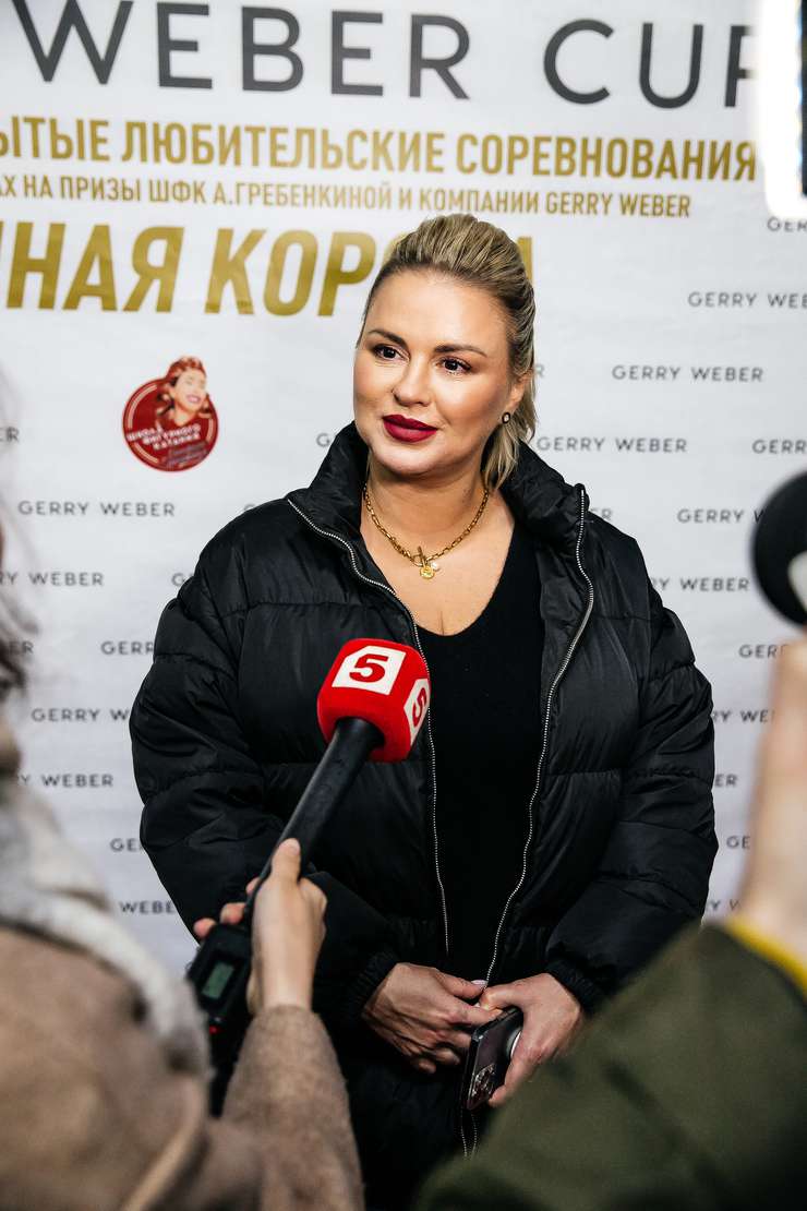 Анна Семенович - единственная из звездных гостей, которая на ты с коньками