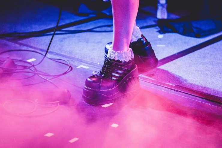 будьте аккуратны с массивной обувью