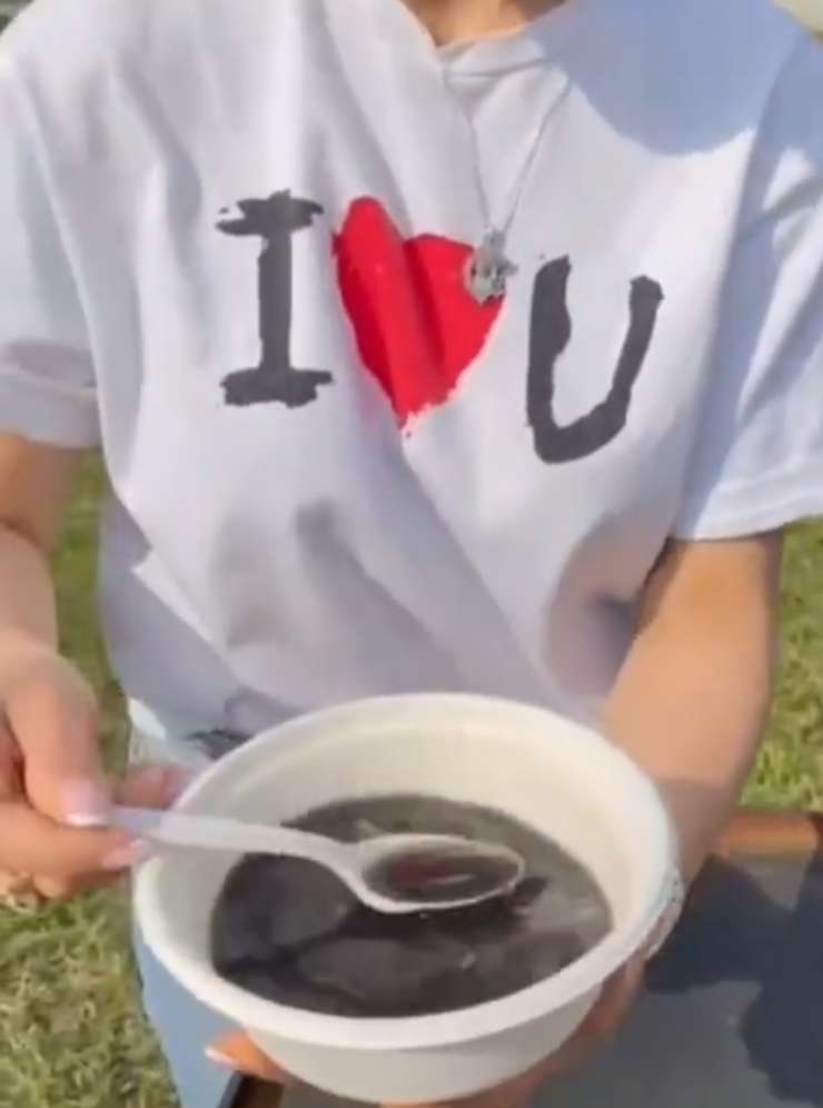 Так выглядит уха из нефти Так выглядит уха из нефти