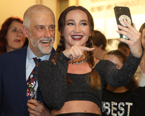 Захар Прилепин объяснил «феномен Бузовой»