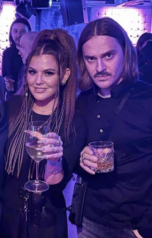 «Зачем разрушил Сонину семью»: Илья Прусикин поделился фото с Софьей Таюрской