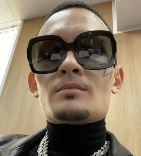 На лбу написано: зачем Моргенштерн и другие артисты делают тату на лице