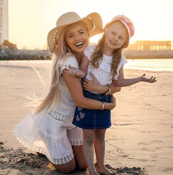 Наталья Мишина с дочерью