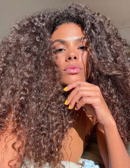 Тина Кунаки