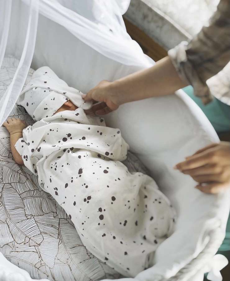 Актриса показала новорожденного мальчика