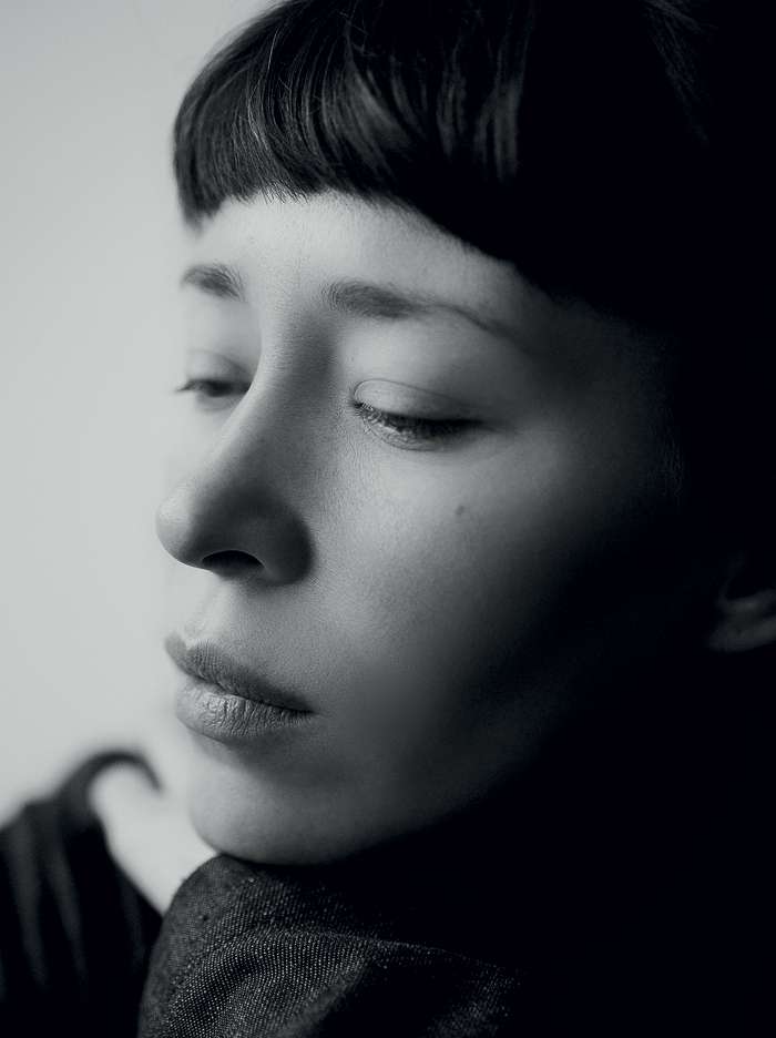 Агеева не считает свою внешность нестандартной, но спокойно соглашается, что под эталон невероятной красавицы не подходит. Ее ценят за другое