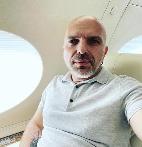 Дочь певца Александра Шоуа не выходит с ним на связь