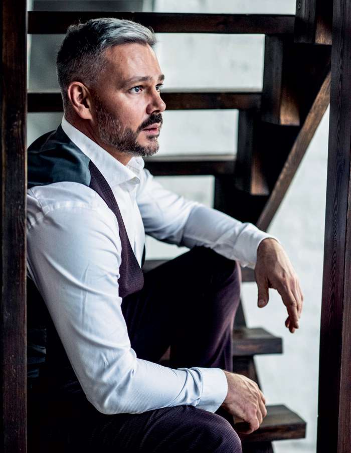 На гонорар от своего первого английского фильма актер купил квартиру в Москве