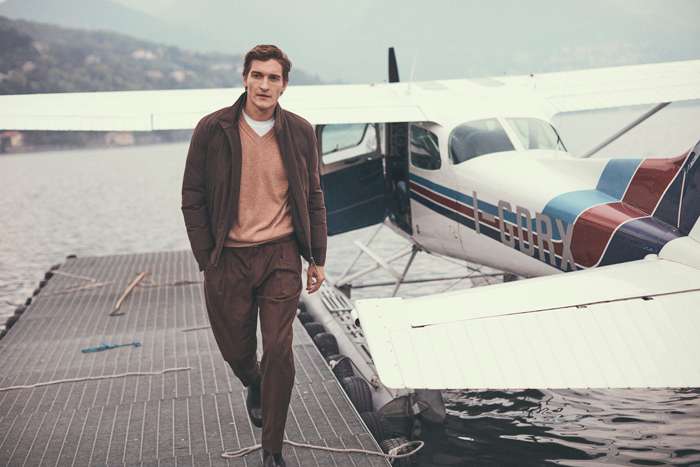 «Существует множество заблуждений по поводу модельной работы. В то время как это физически и психологически очень непростая работа»