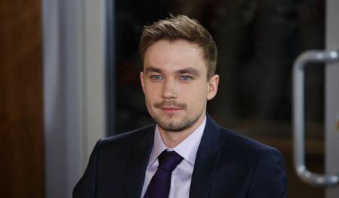 Александр Петров показал свою двухэтажную квартиру с сауной