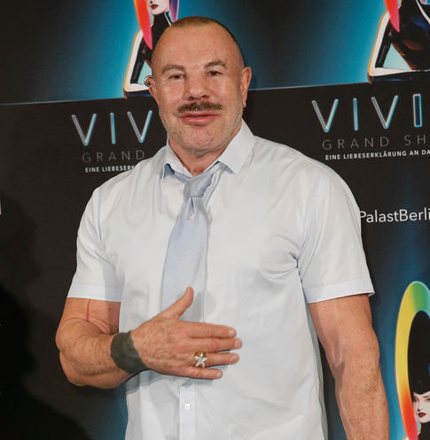 Ушел из жизни модельер Тьерри Мюглер