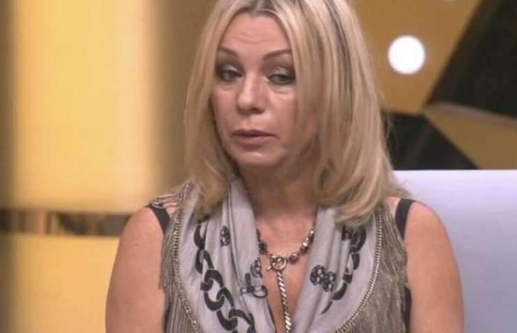 Поклонники не узнали певицу Поклонники не узнали певицу