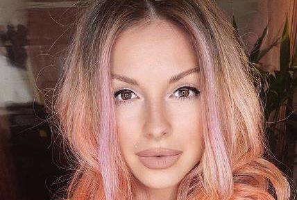 Отец Нюши заявил, что она может «загубить карьеру»