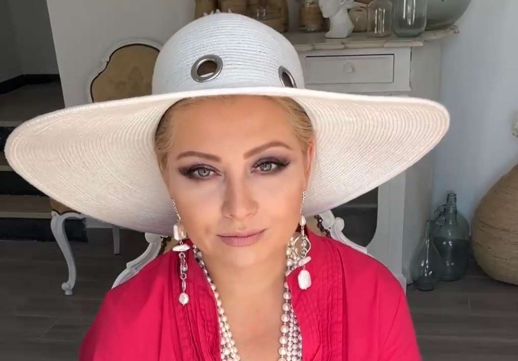 Лена Ленина