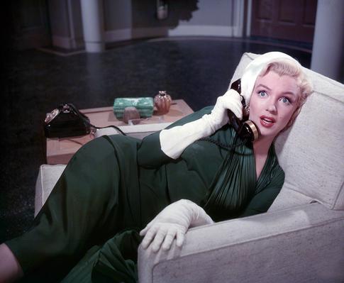 Кому удалось лучше? 8 актрис, сыгравших Мэрилин Монро