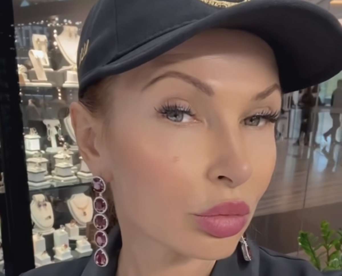 Эвелина Бледанс