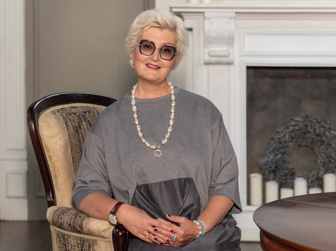 Татьяна Устинова: «Чем дольше мы с мужем живем вместе, тем сильнее я его люблю»