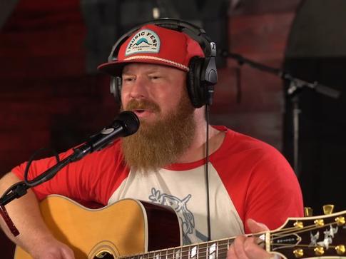 Кантри-музыкант Джейк Флинт умер через полтора дня после свадьбы