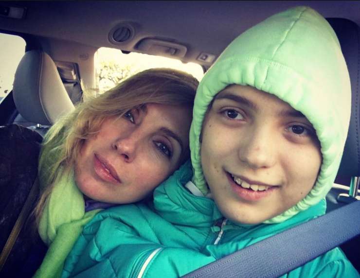 Звезда показала дочь Варвару