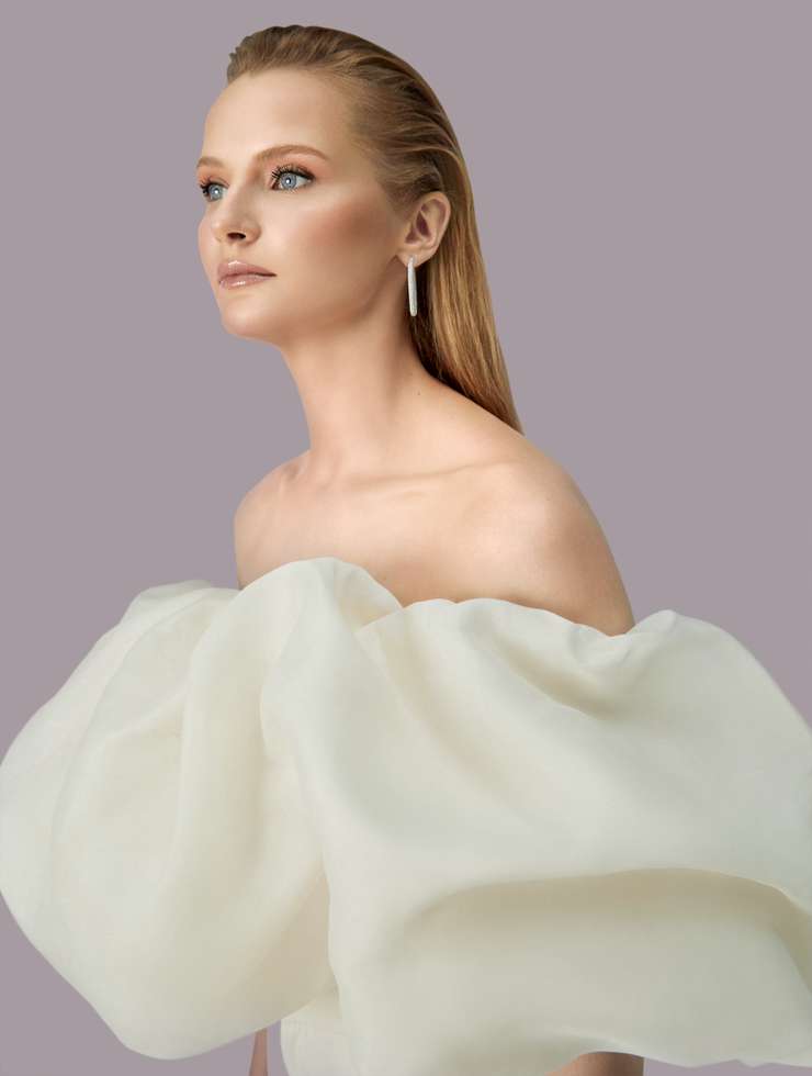 Топ, Laroom; серьги из коллекции Classic, Mercury