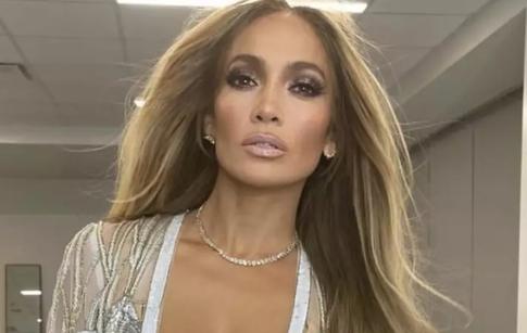 Лопес удалила все фото и перестала выходить на связь