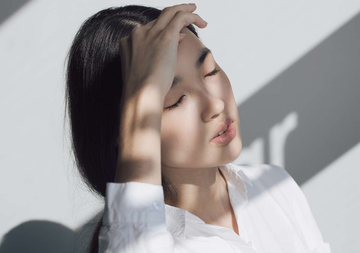 Японки всегда защищают кожу от солнца