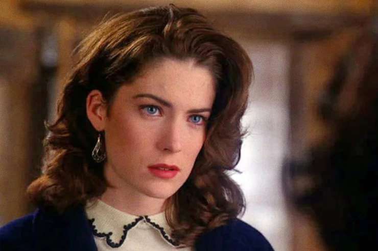 Лара Флин-Бойл Лара Флин-Бойл