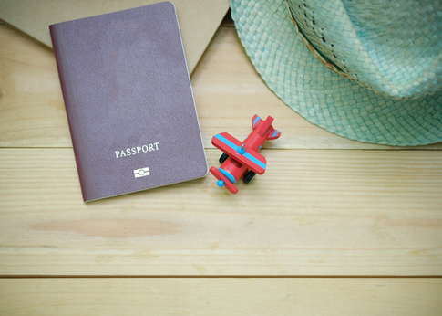 Прекратить выдачу виз и отключить от SWIFT: в Европе призывают к новым санкциям против России