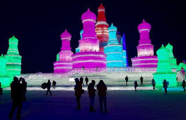 В Харбине каждый год проходит международный фестиваль льда и снега