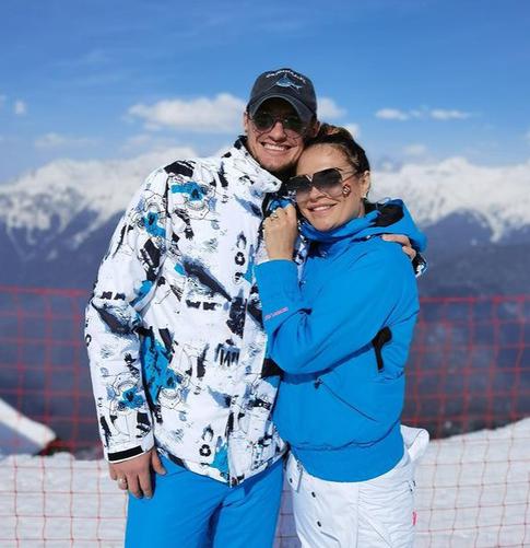 Звезда «Дома−2» Александр Задойнов стал многодетным отцом